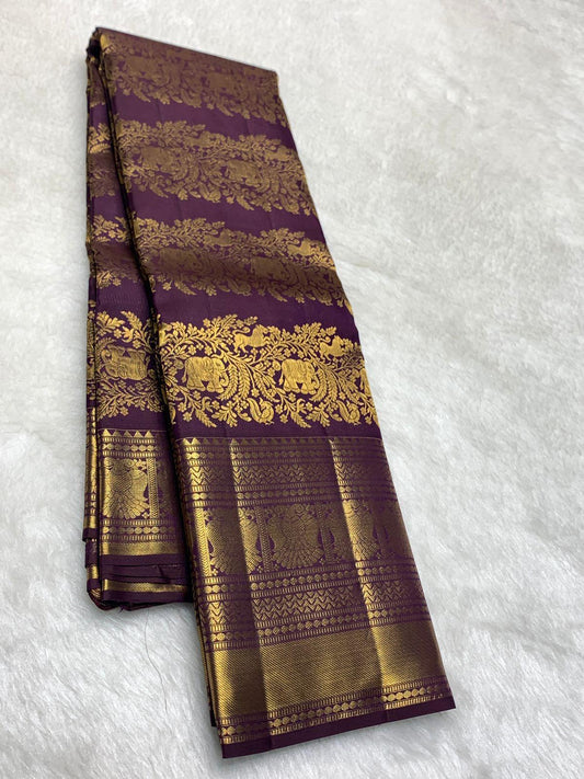Deserving Purple Pure Zari Weaving Banarasi Silk Saree With Captivating Blouse Piece