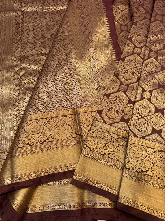 Exemplary Brown Pure Banarasi Silk Saree With Efflorescence Blouse Piece