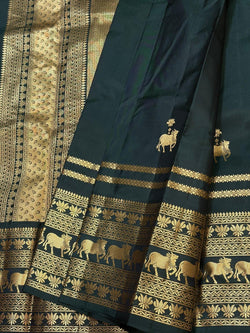 Artistic Dark Green Pure Banarasi Silk Saree With Proficient Blouse Piece