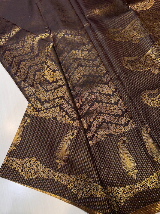 Classy Brown Pure Banarasi Silk Saree With Surpassing Blouse Piece