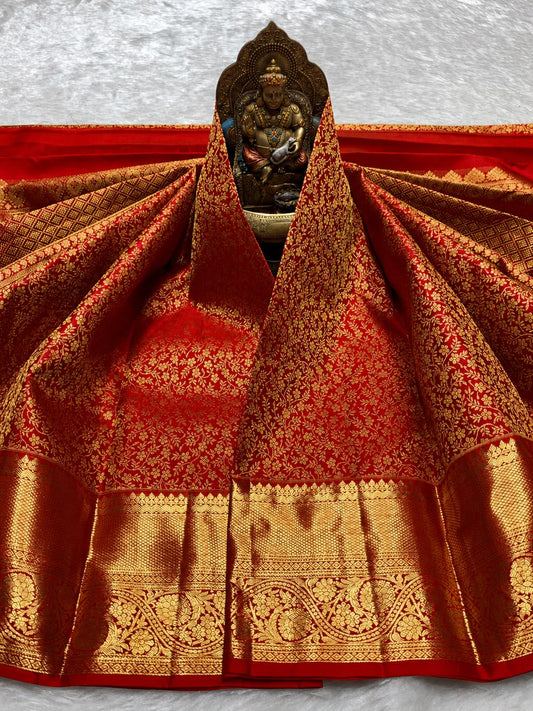 Devastating Red Pure Banarasi Silk Saree With Majestic Blouse Piece