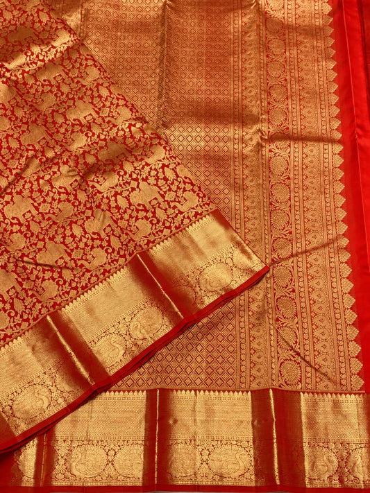 Piquant Red Pure Banarasi Silk Saree With Gossamer Blouse Piece