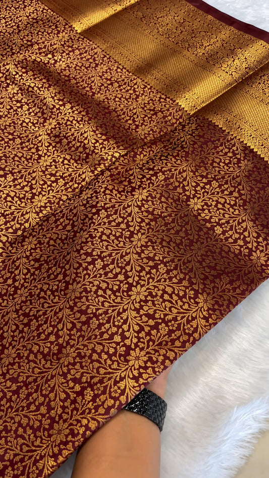 Glittering Maroon Pure Banarasi Silk Saree With Confounding Blouse Piece