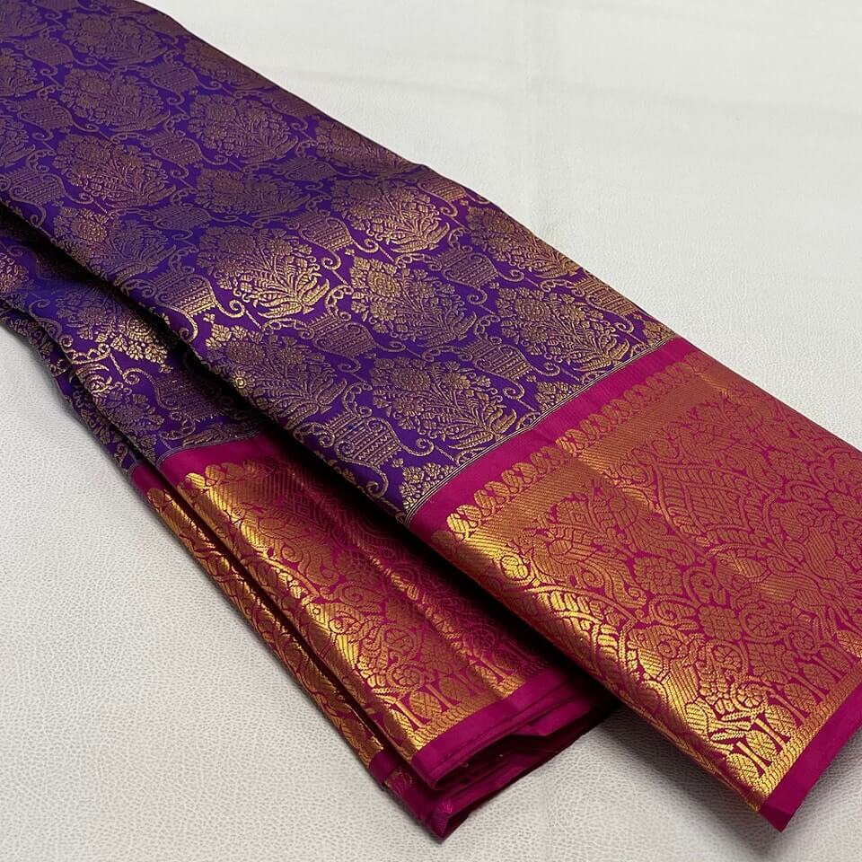 Trendy Purple Soft Banarasi Silk Saree With Stunning Blouse Piece