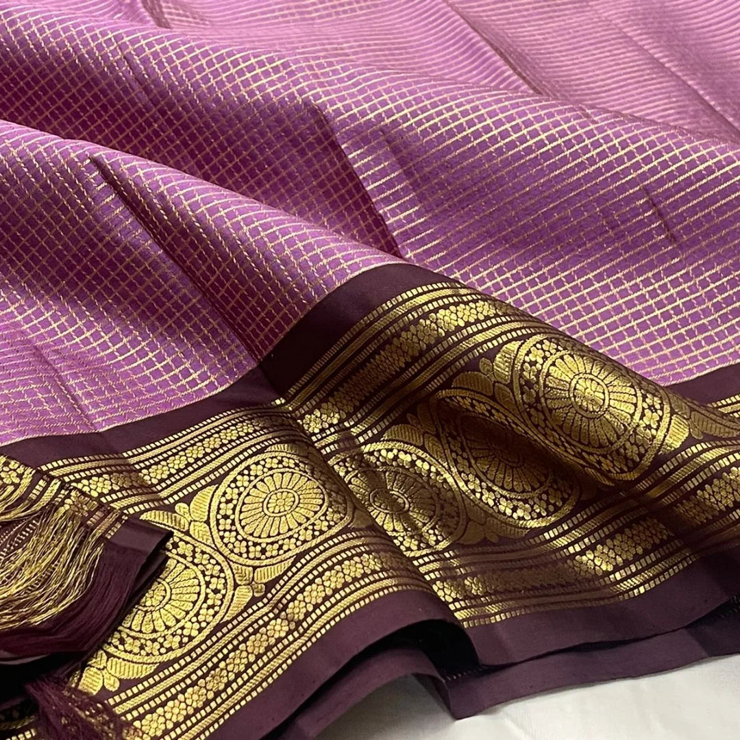 Glorious Pink Soft Silk Saree With Fancifull Blouse Piece