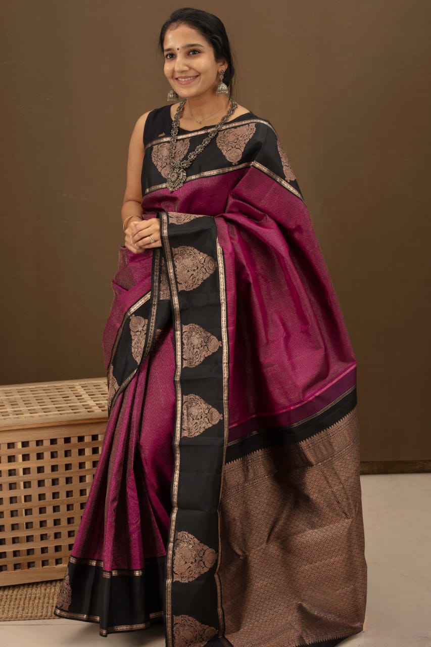 Jazzy Purple Soft Banarasi Silk Saree With Deserving Blouse Piece