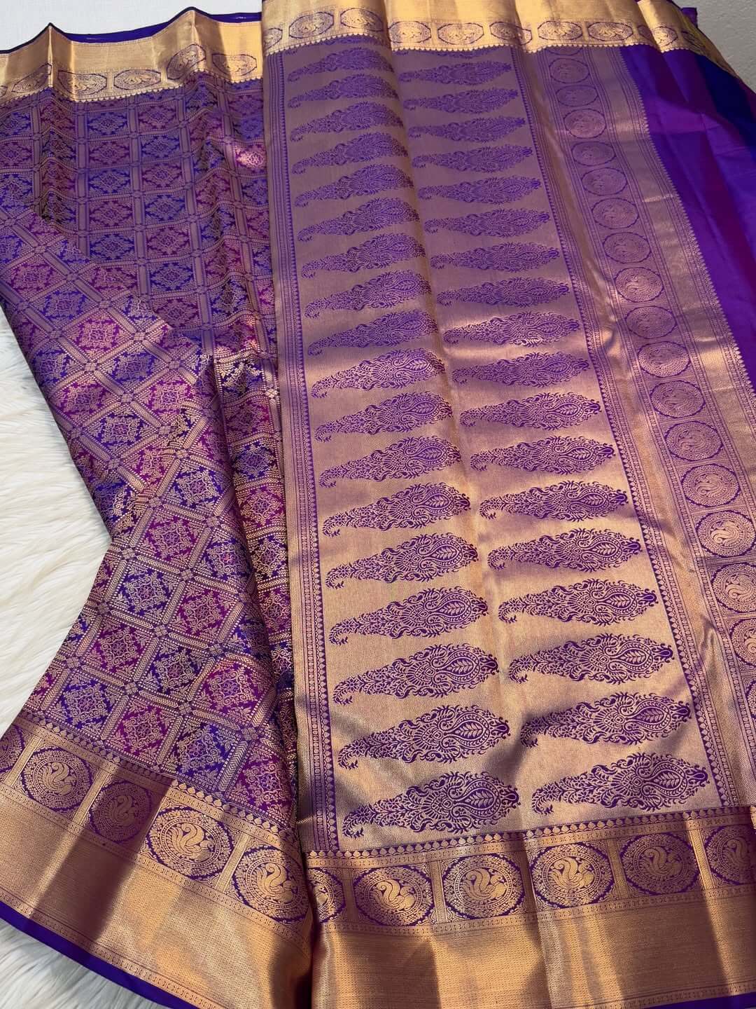 Glittering Purple Soft Banarasi Silk Saree With Denouement Blouse Piece