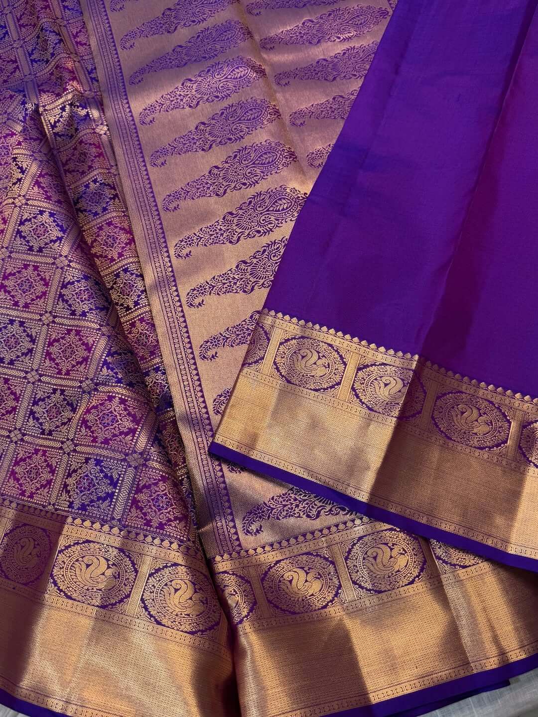 Glittering Purple Soft Banarasi Silk Saree With Denouement Blouse Piece