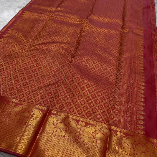 Evanescent Red Pure Zari Weaving Banarasi Silk Saree With Preferable Blouse Piece