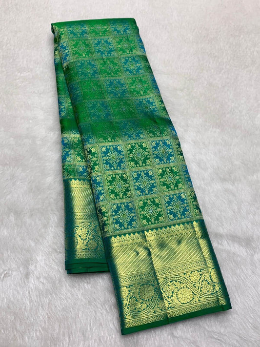 Luxuriant Parrot Pure Banarasi Silk Saree With Super classy Blouse Piece
