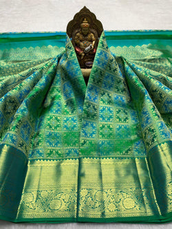 Luxuriant Parrot Pure Banarasi Silk Saree With Super classy Blouse Piece