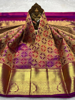 Jazzy Purple Pure Banarasi Silk Saree With Appealing Blouse Piece