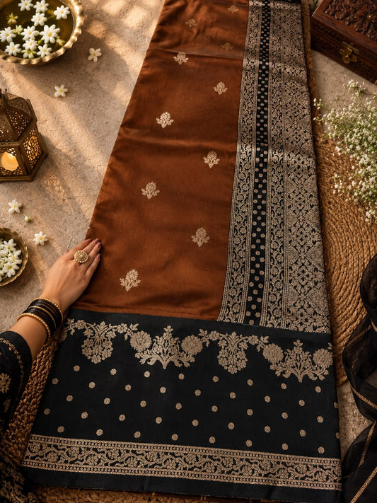 Profuse Brown Pure Banarasi Silk Saree With Propinquity Blouse Piece