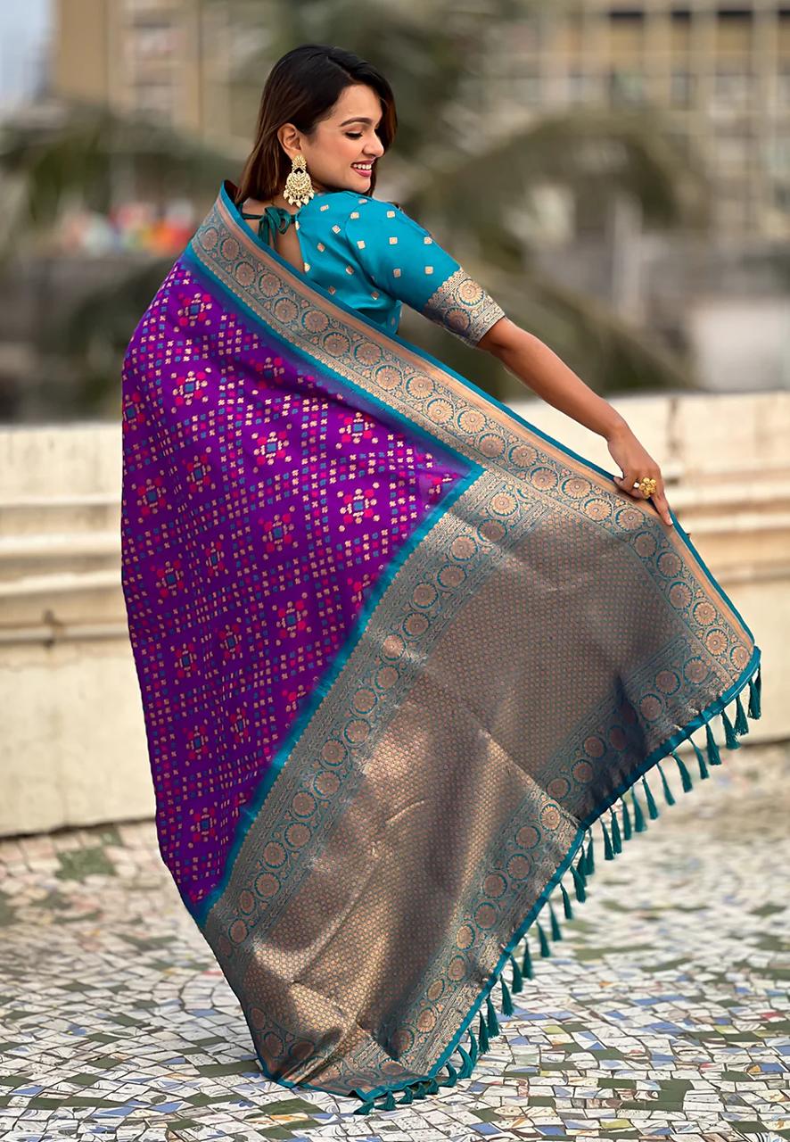 Beauteous Purple Soft Silk Saree With Enchanting Blouse Piece