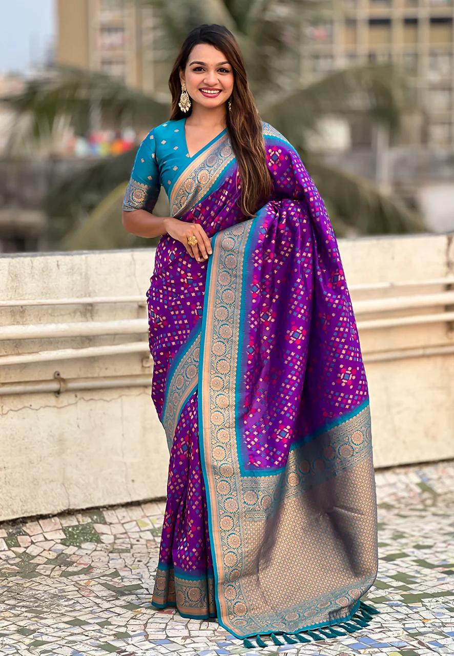 Beauteous Purple Soft Silk Saree With Enchanting Blouse Piece