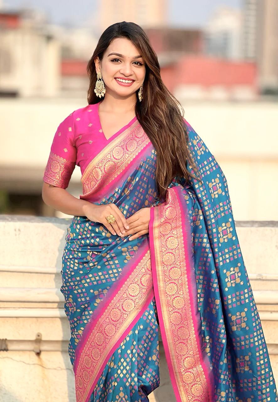 Blooming Rama Soft Silk Saree With Gorgeous Blouse Piece
