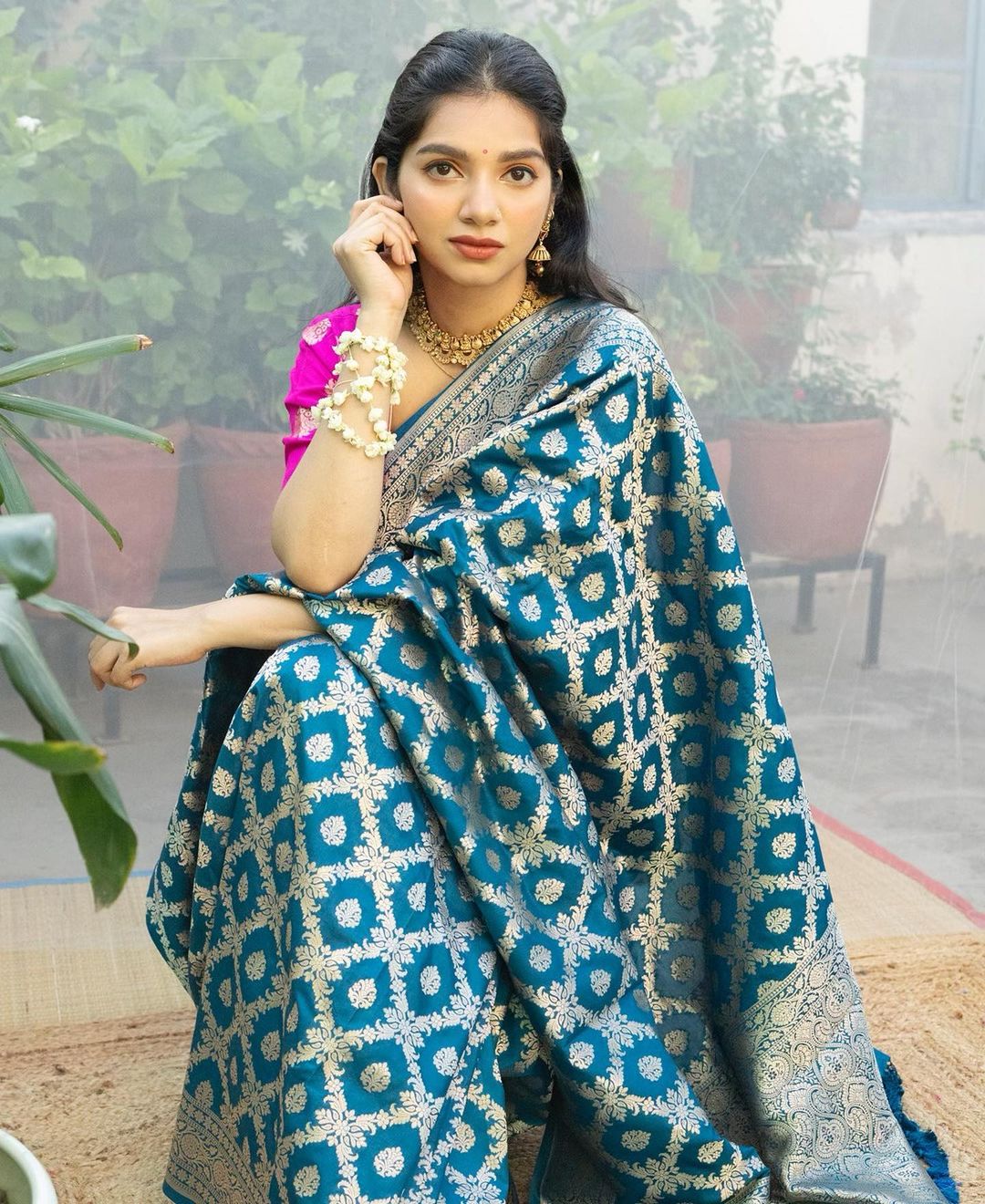 Excellent Rama Soft Silk Saree With Ailurophile Blouse Piece