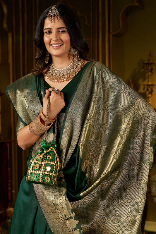 Glowing Dark Green Pure Banarasi Silk Saree With Quixotic Blouse Piece