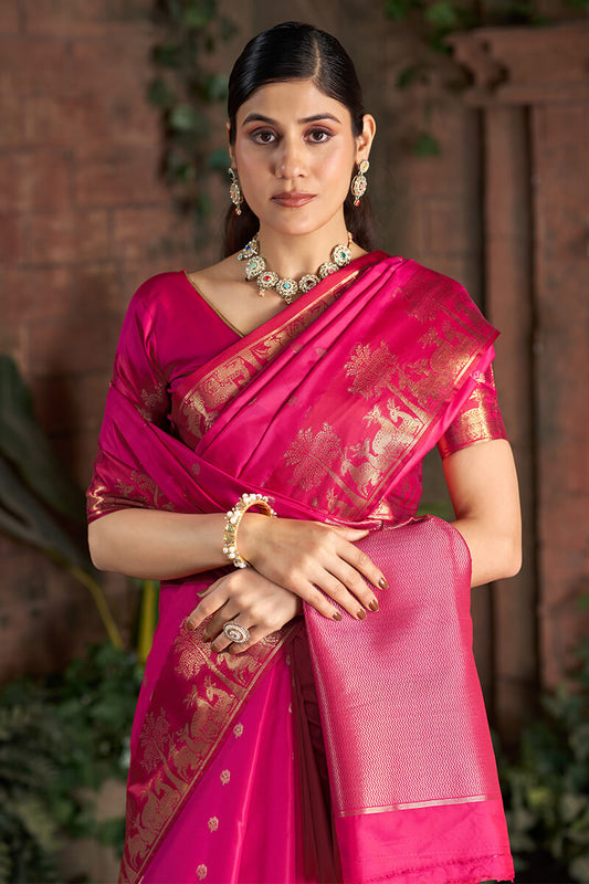 Tremendous Dark Pink Pure Zari Weaving Banarasi Silk Saree With Inimitable Blouse Piece