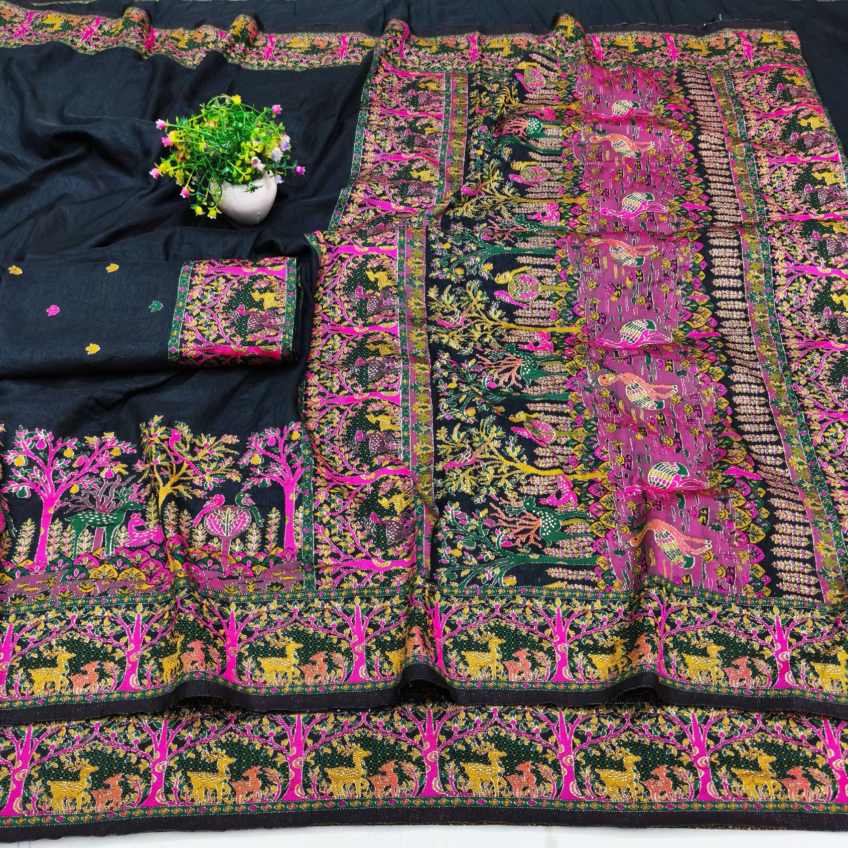 Confounding Black Nylon Dola Pashmina Saree With Splendorous Blouse Piece