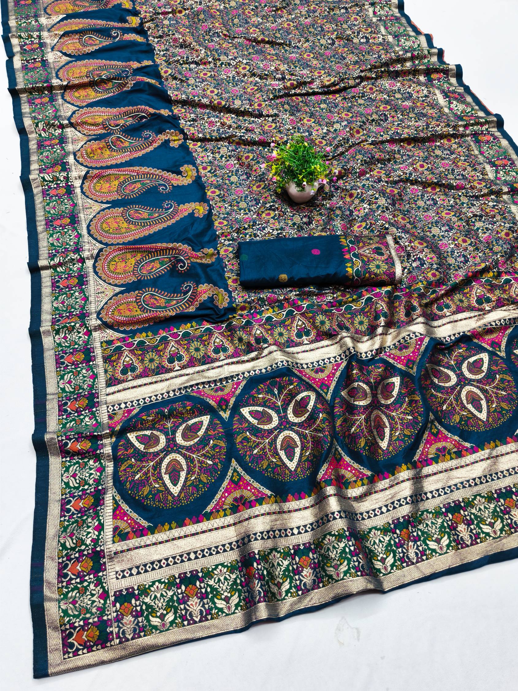 Scrupulous Blue Nylon Dola Pashmina Saree With Trendy Blouse Piece