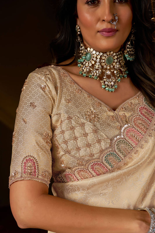 Susurrous Beige Handwork Kanjivaram Silk Saree With Scintillating Blouse Piece