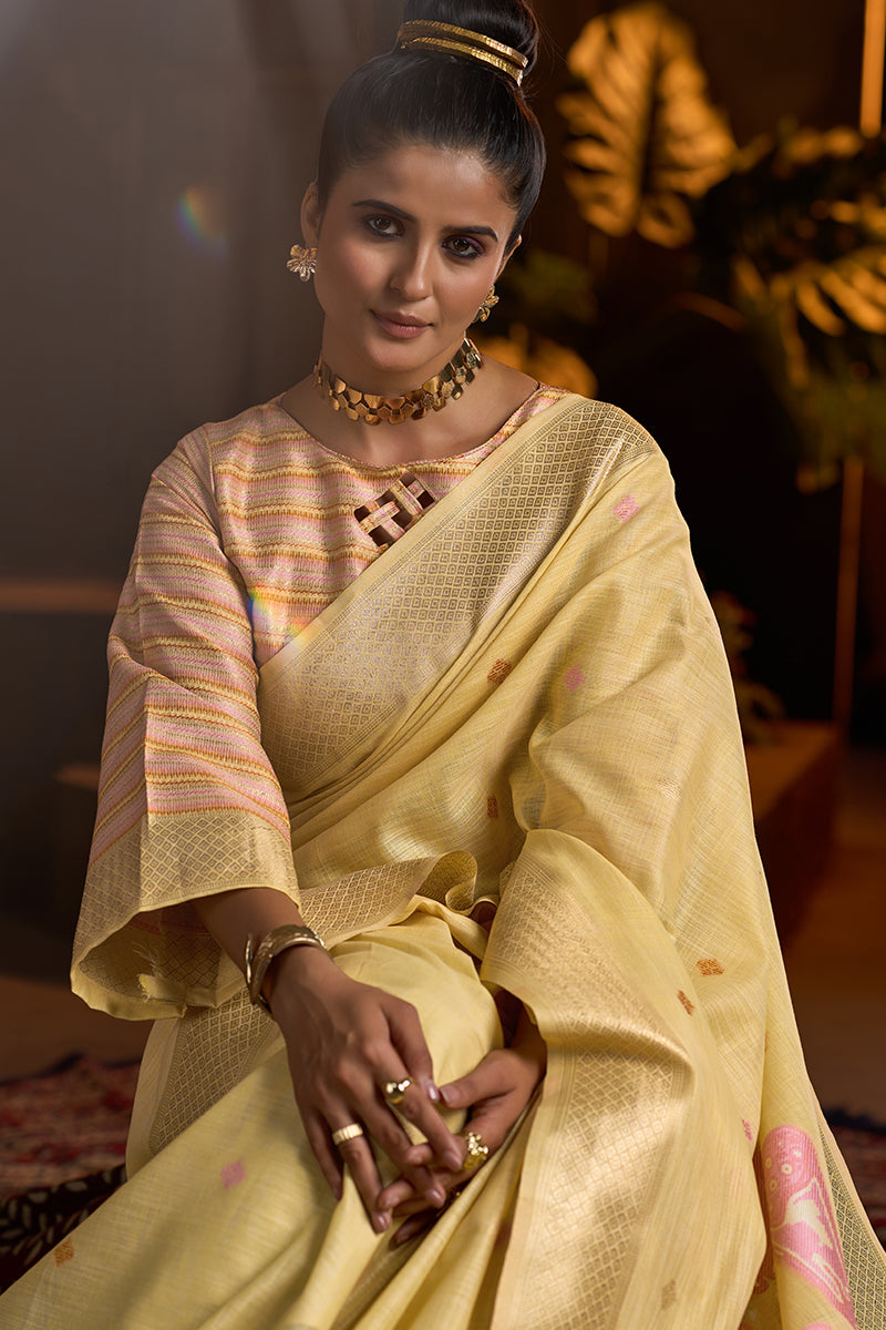 Groovy Yellow Cotton Silk Saree With Alluring Blouse Piece