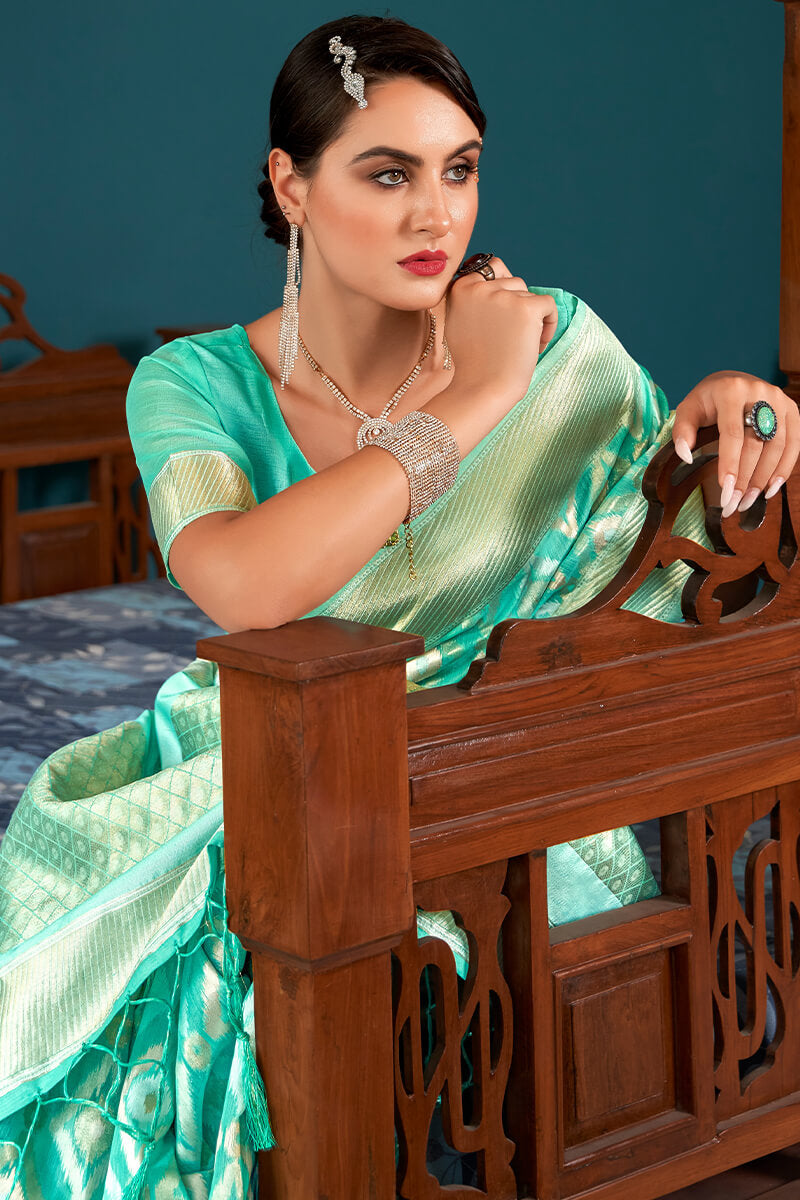 Evocative Turquoise Cotton Silk Saree With Classy Blouse Piece