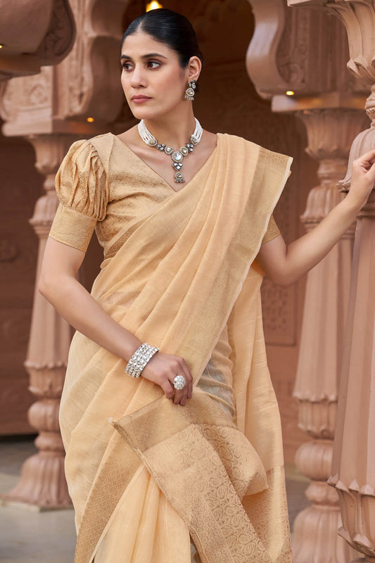 Inimitable Peach Cotton Silk Saree With Transcendent Blouse Piece