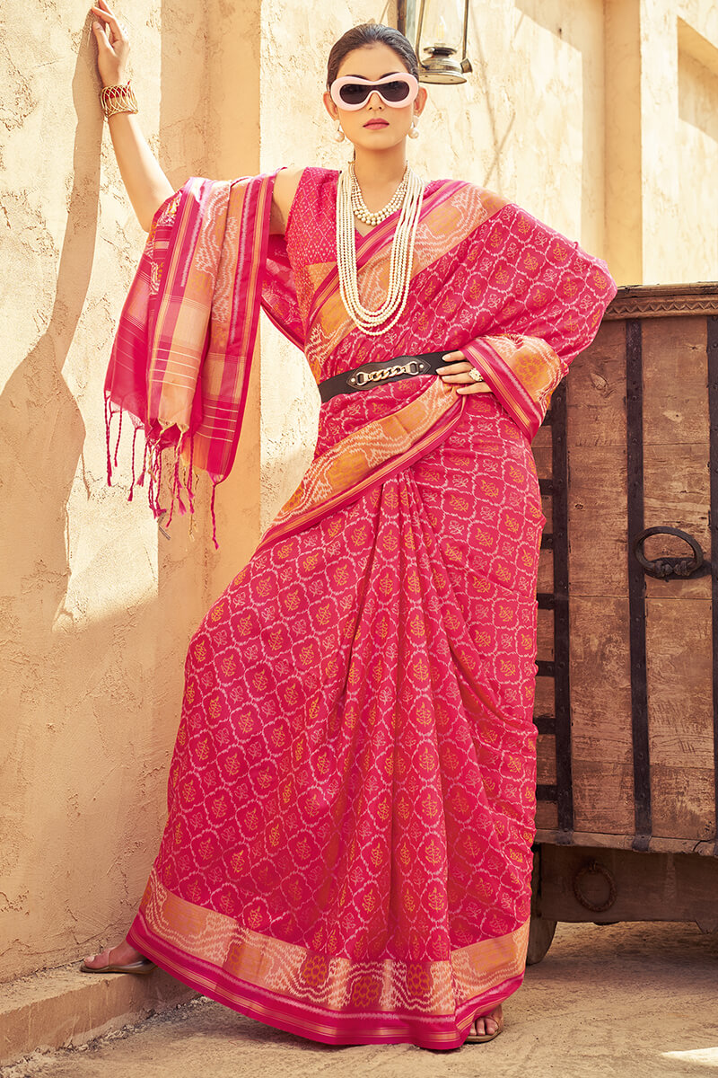 Mellifluous Dark Pink Soft Banarasi Silk Saree With Enamoring Blouse Piece