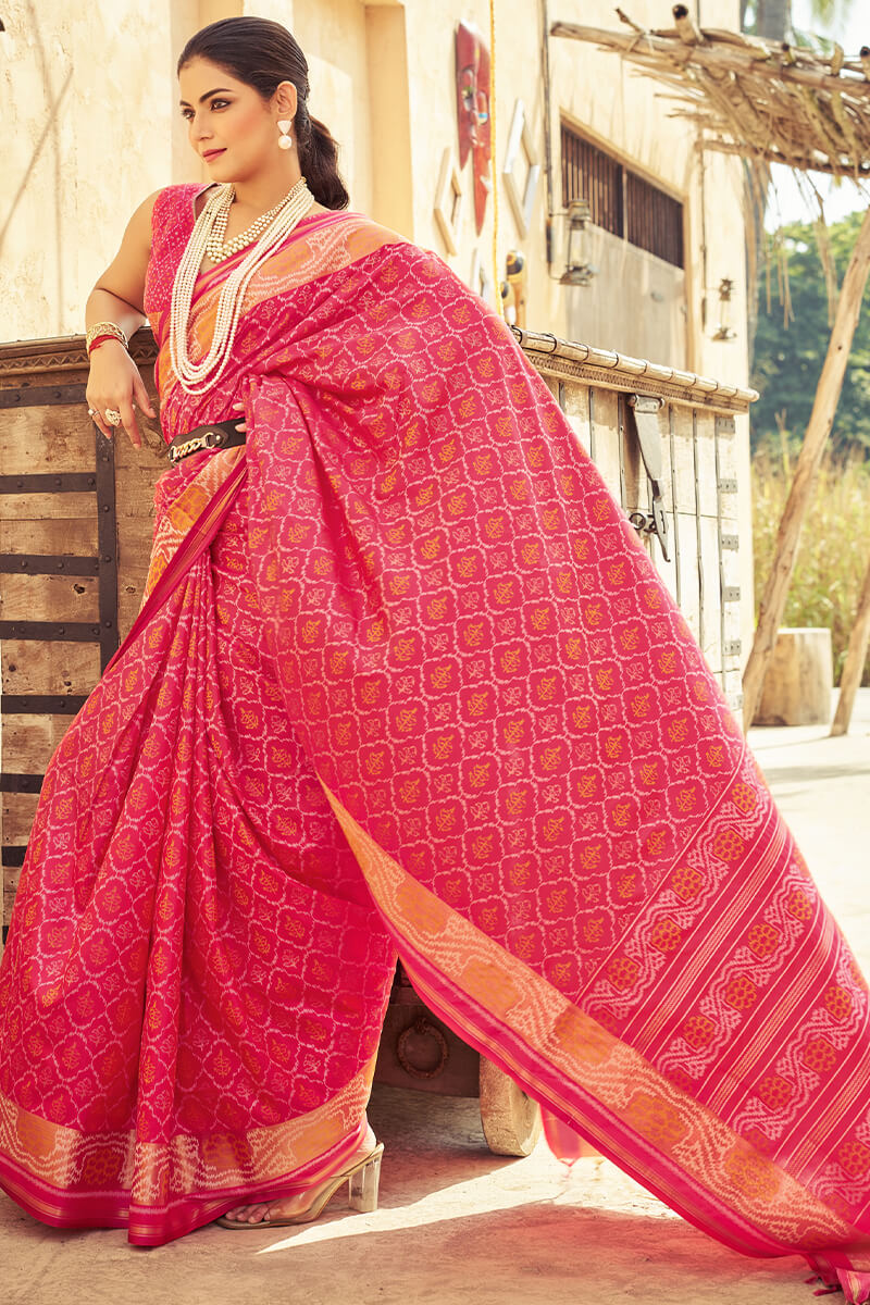 Mellifluous Dark Pink Soft Banarasi Silk Saree With Enamoring Blouse Piece