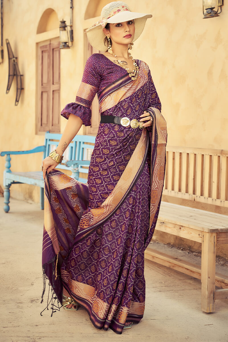 Flameboyant Purple Soft Banarasi Silk Saree With Arresting Blouse Piece