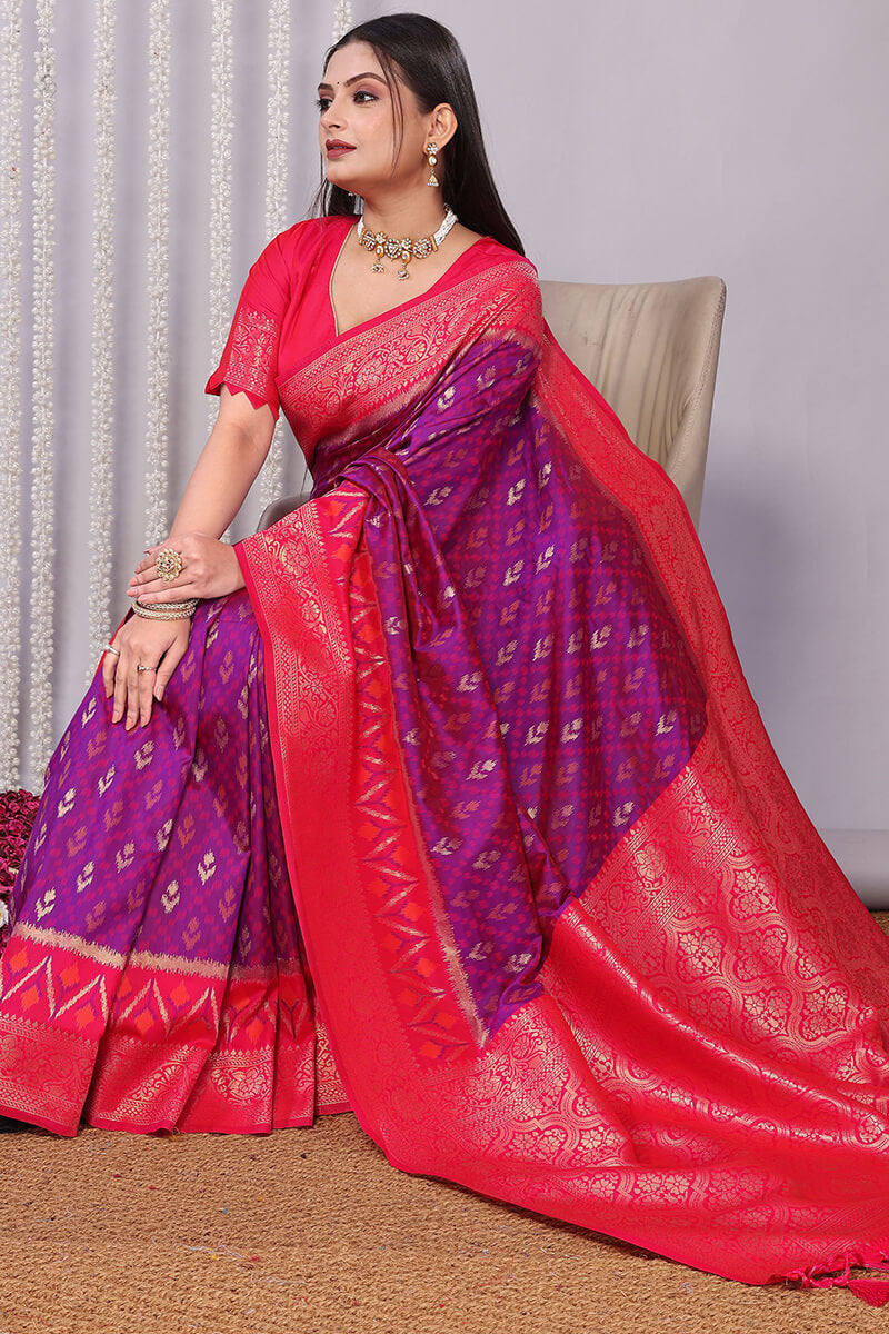 Exquisite Purple Soft Banarasi Silk Saree With Seraphic Blouse Piece