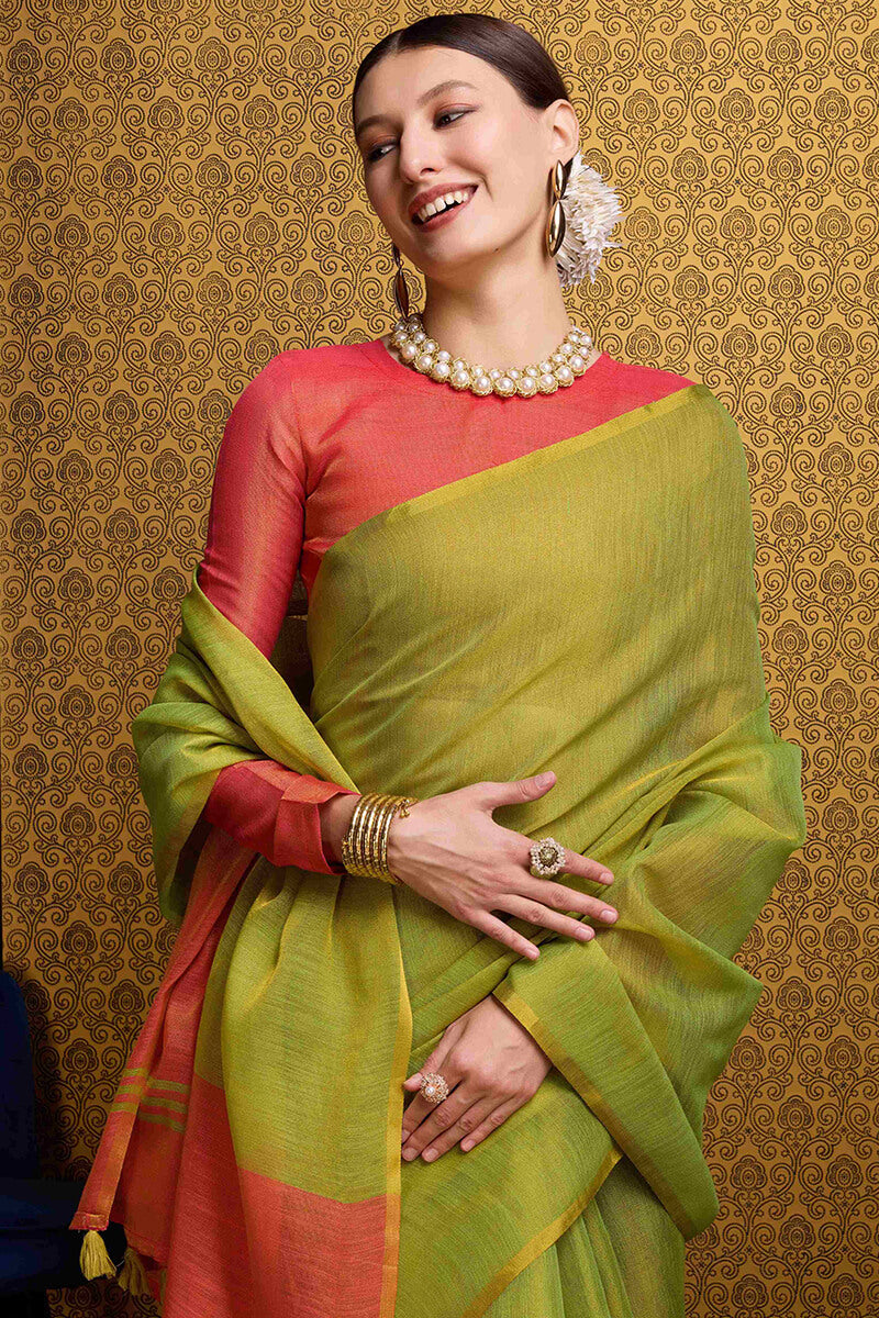 Desultory Green Soft Banarasi Tissue Silk Saree With Opulent Blouse Piece