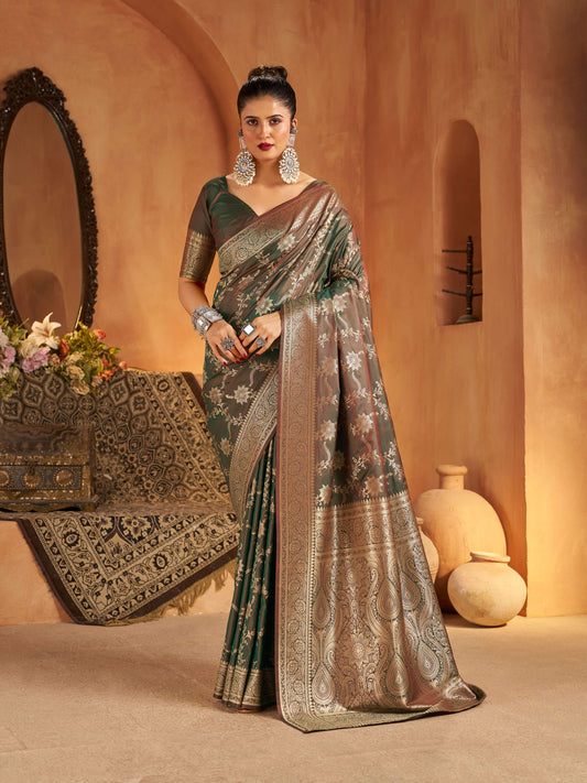 Posh Green Pure Banarasi Silk Saree With Adoring Blouse Piece