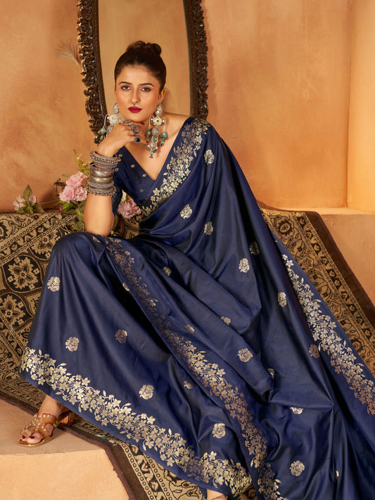 Angelic Navy Blue Pure Banarasi Silk Saree With Winsome Blouse Piece