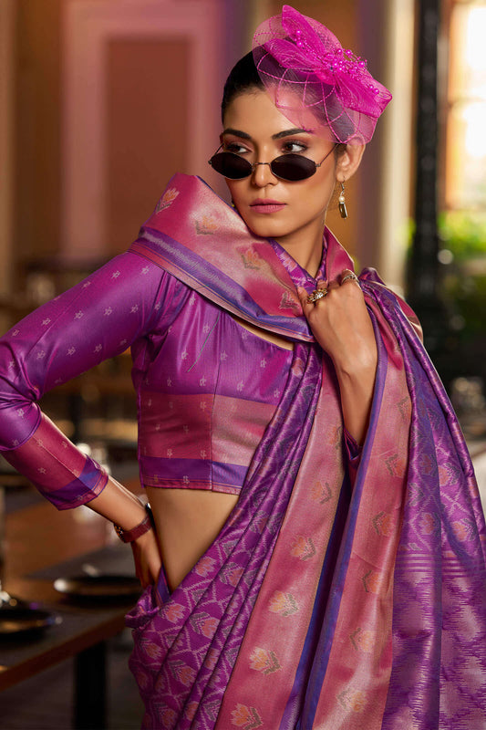 Extraordinary Purple Pure Zari Weaving Banarasi Silk Saree With Sumptuous Blouse Piece