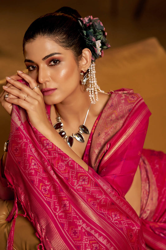 Epiphany Dark Pink Pure Zari Weaving Banarasi Silk Saree With Eclat Blouse Piece
