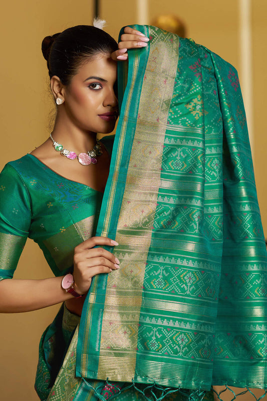 Unique Green Pure Zari Weaving Banarasi Silk Saree With Surreptitious Blouse Piece