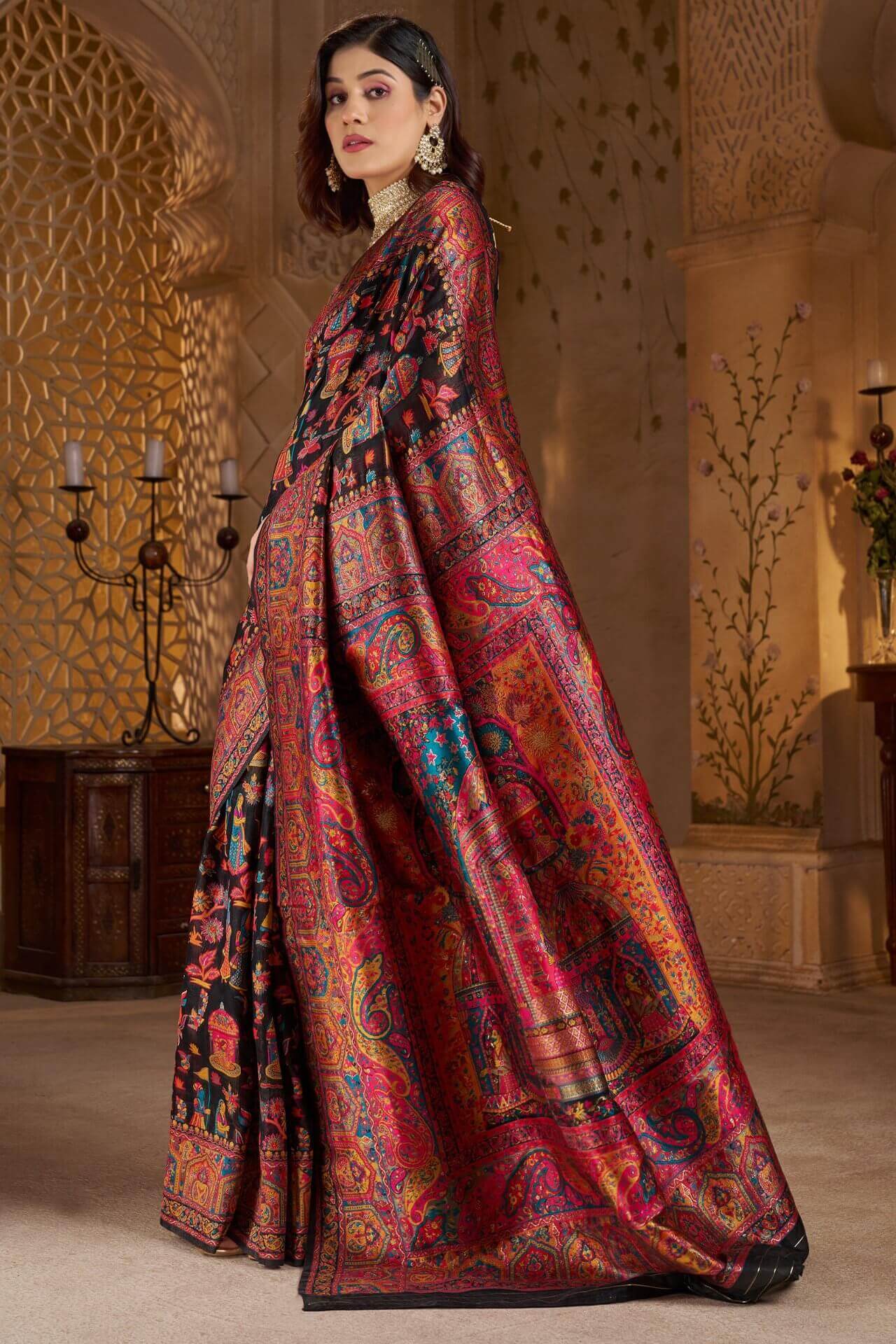 Snazzy Black Pashmina Saree With Stunner Blouse Piece