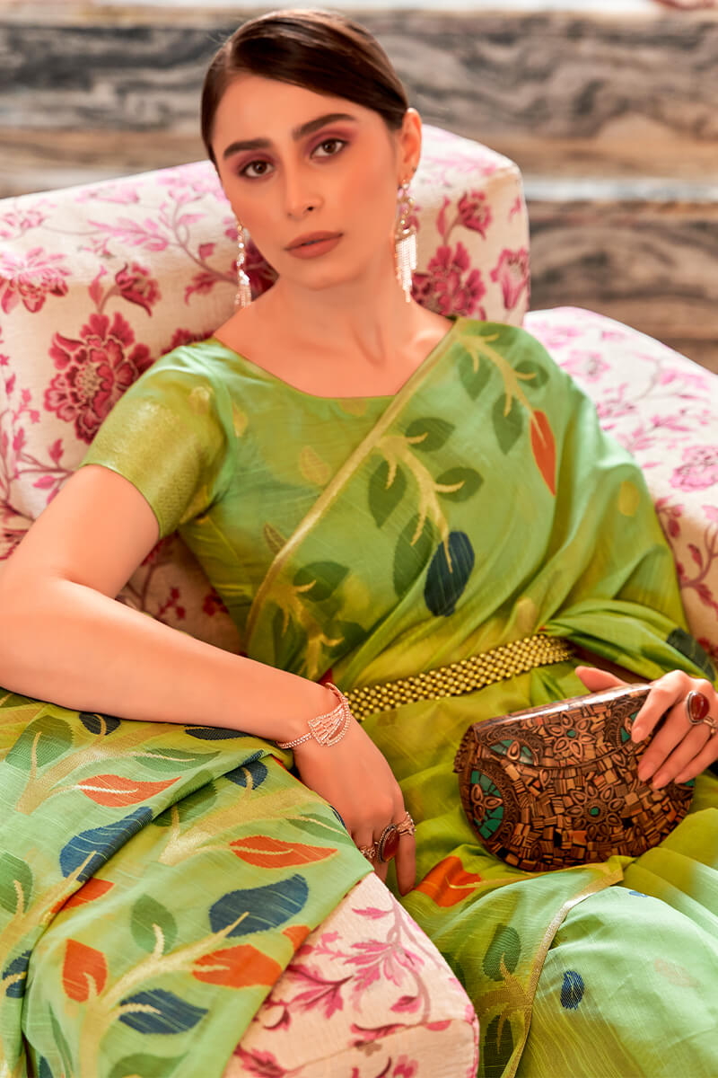 Energetic Green Cotton Silk Saree With Rhapsodic Blouse Piece