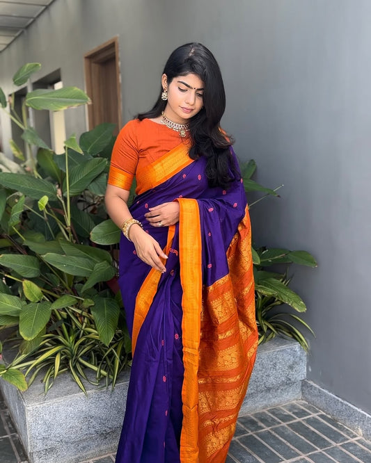 Engaging Purple Soft Silk Saree With Luxuriant Blouse Piece