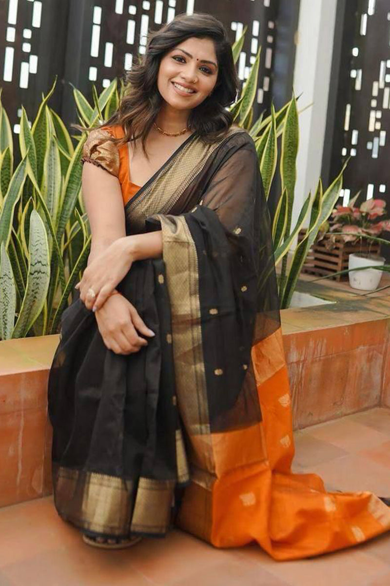 Susurrous Black Cotton Silk Saree With Staring Blouse Piece