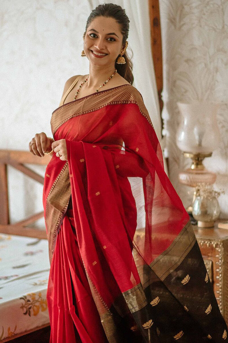 Lovely Red Cotton Silk Saree With Surpassing Blouse Piece