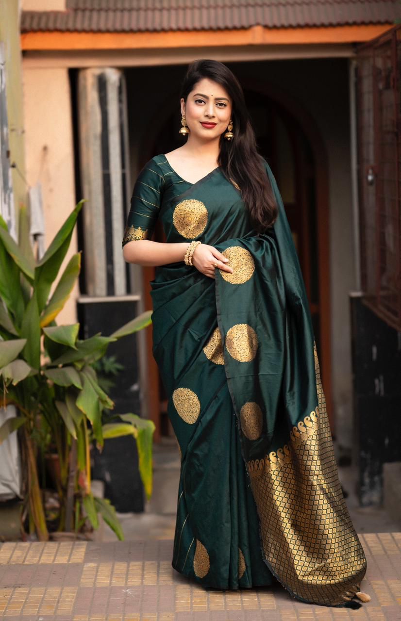 Designer Dark Green Soft Silk Saree With Mesmeric Blouse Piece