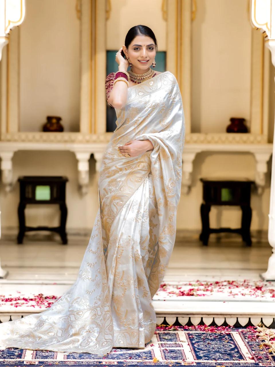 Enigmatic Off White Soft Silk Saree With Transcendent Blouse Piece