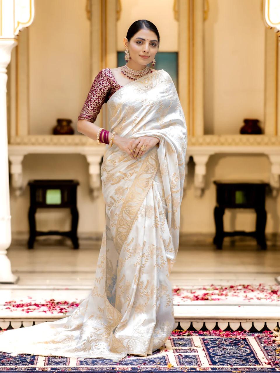 Enigmatic Off White Soft Silk Saree With Transcendent Blouse Piece