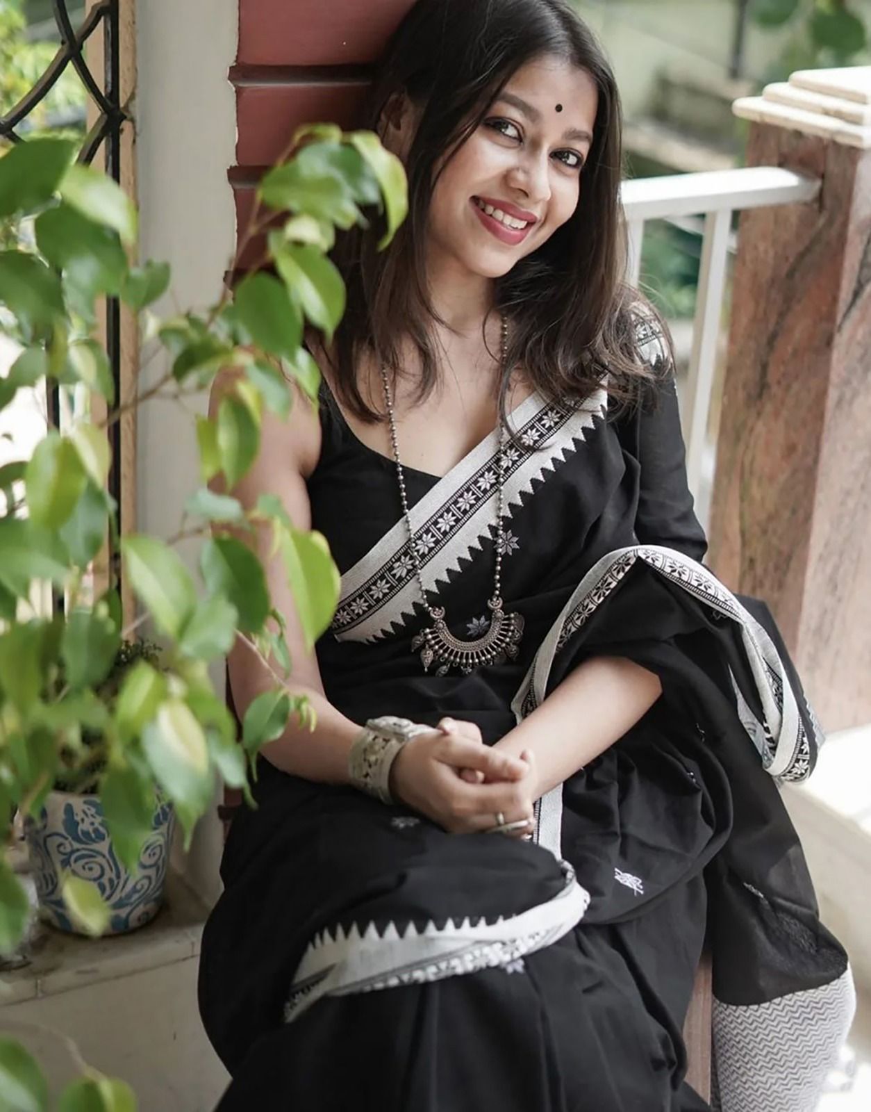 Charming Black Cotton Silk Saree With Deserving Blouse Piece