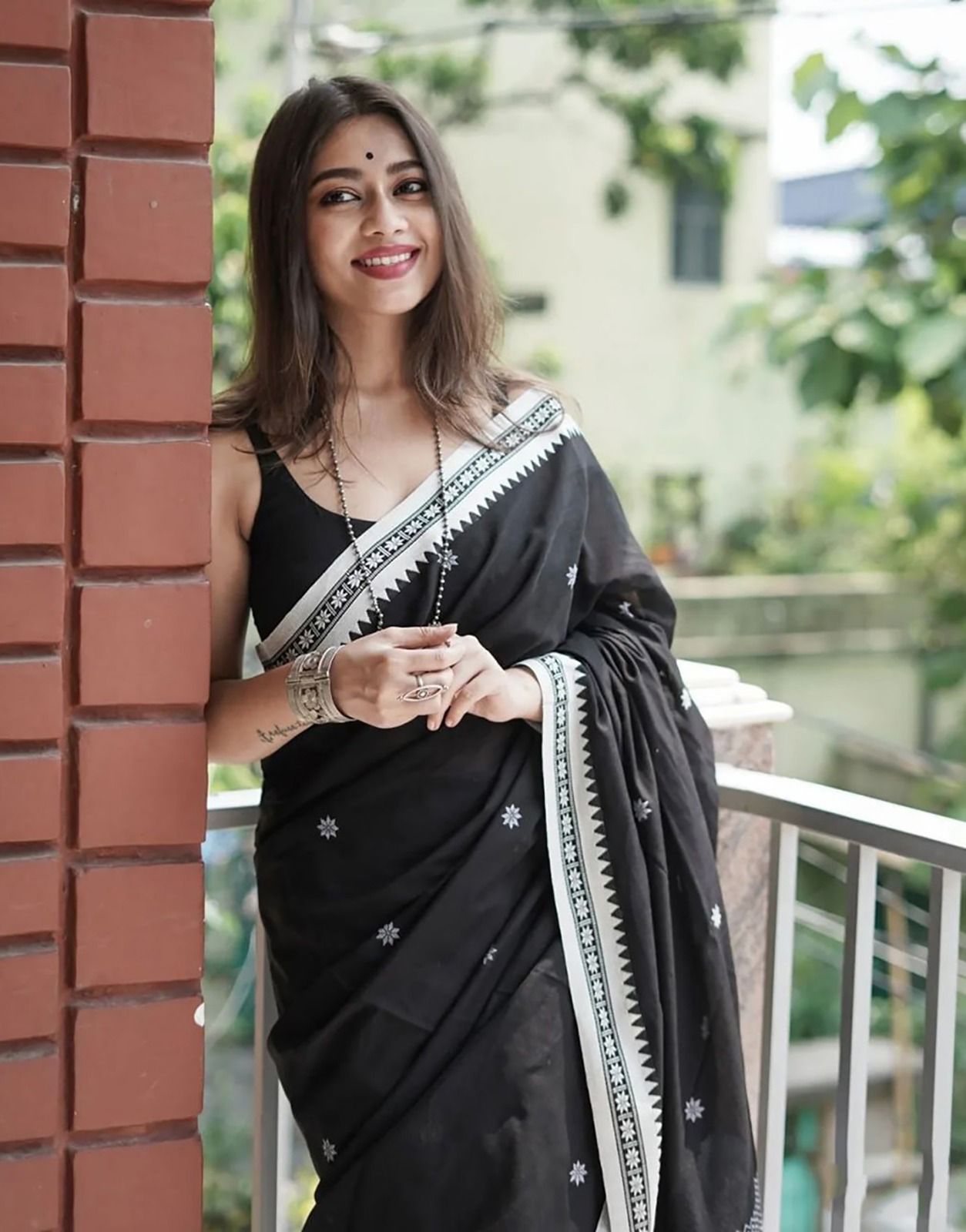 Charming Black Cotton Silk Saree With Deserving Blouse Piece