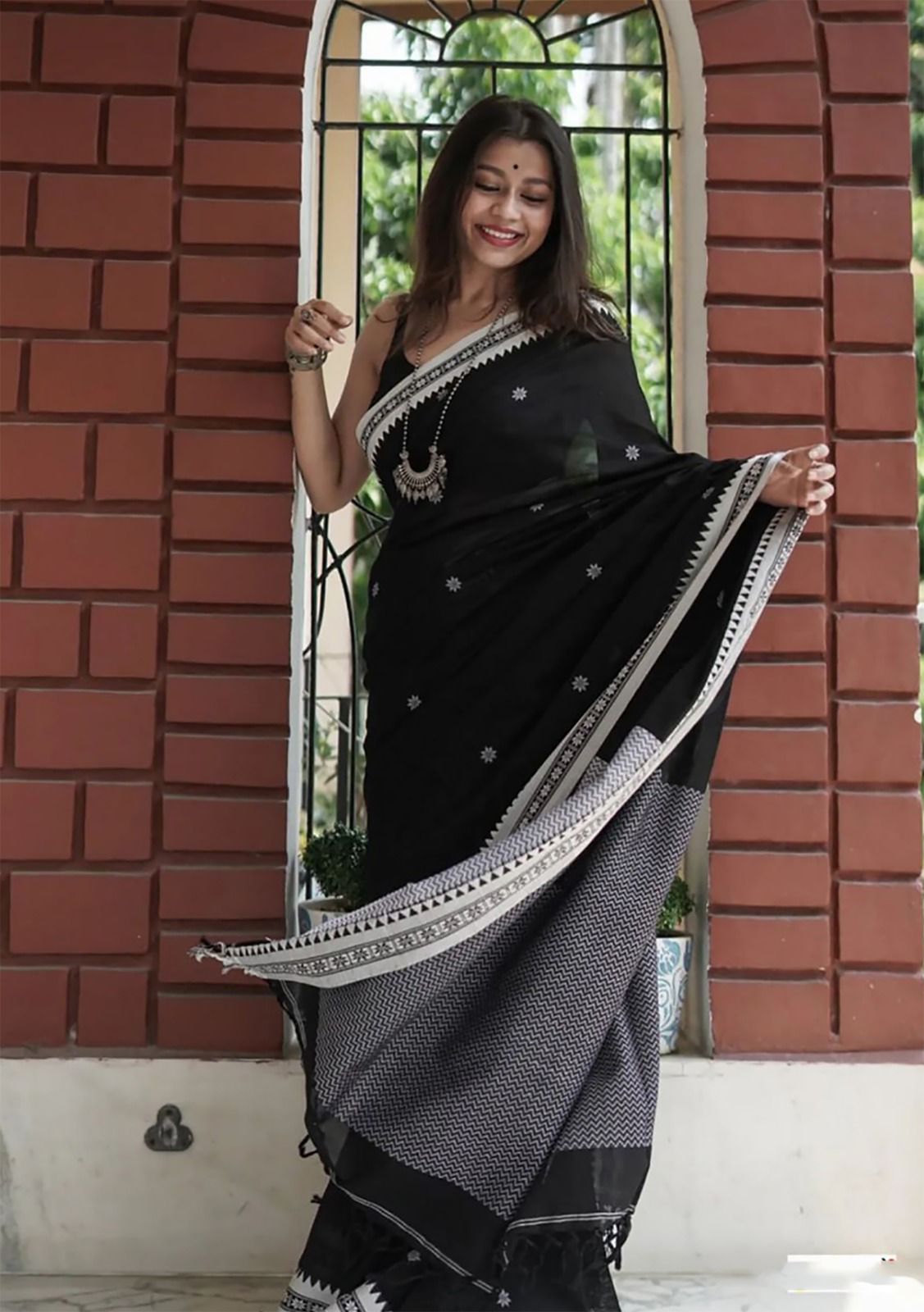 Charming Black Cotton Silk Saree With Deserving Blouse Piece